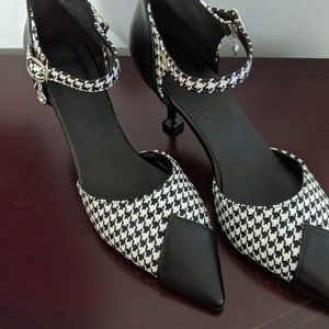 Heels- B&W Checked